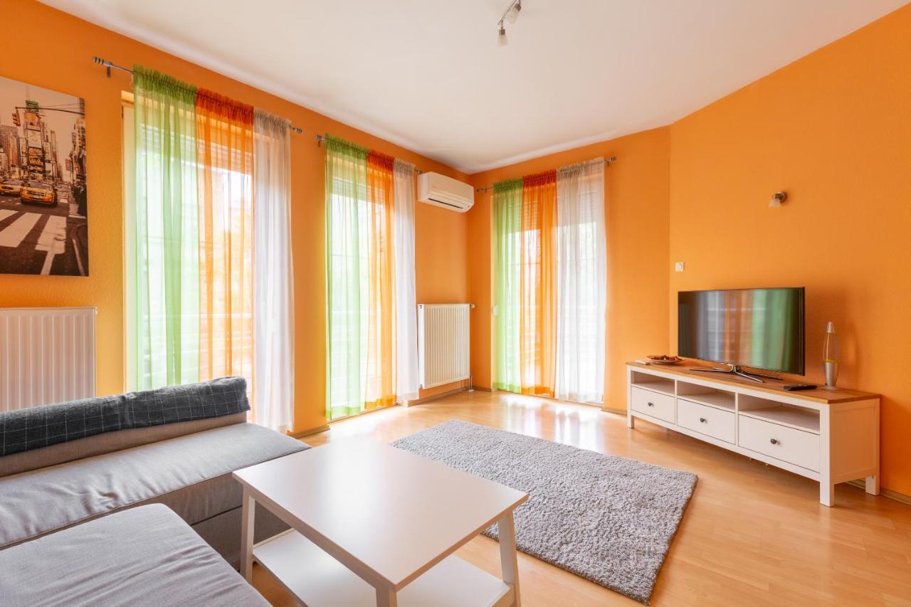 M36 Mester Apartment Βουδαπέστη Εξωτερικό φωτογραφία